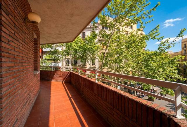 Piso en Venta en Carrer de Sant Antoni Maria Claret en El Camp d'en Grassot i Gràcia Nova