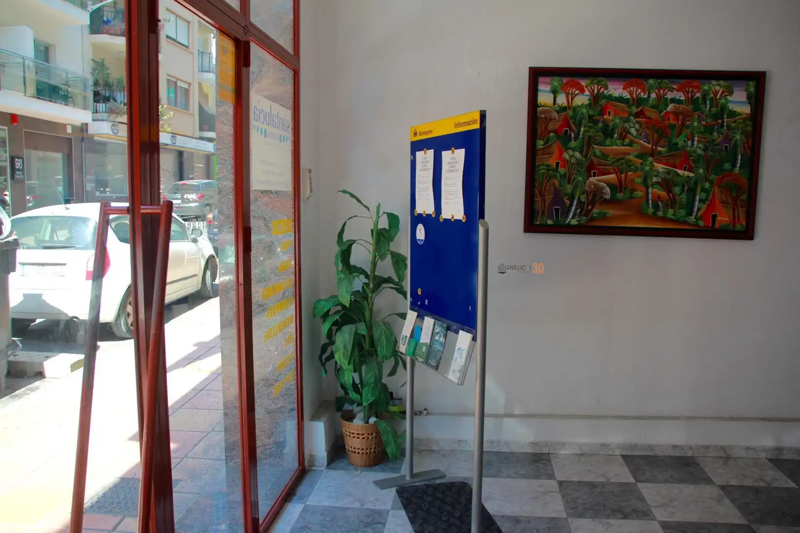 Commercial properties for sale in Benidorm  with Air Conditioner