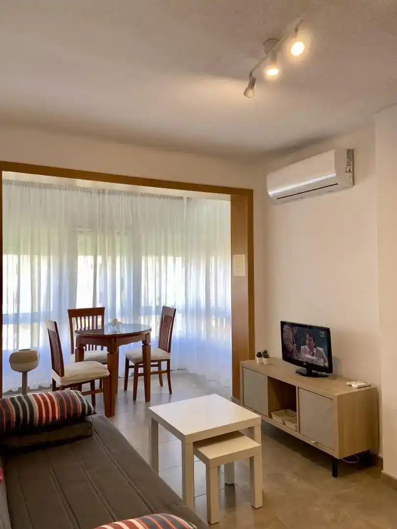 Wohnzimmer von Wohnungen zur Miete in Algarrobo mit Klimaanlage, Schwimmbad und Balkon