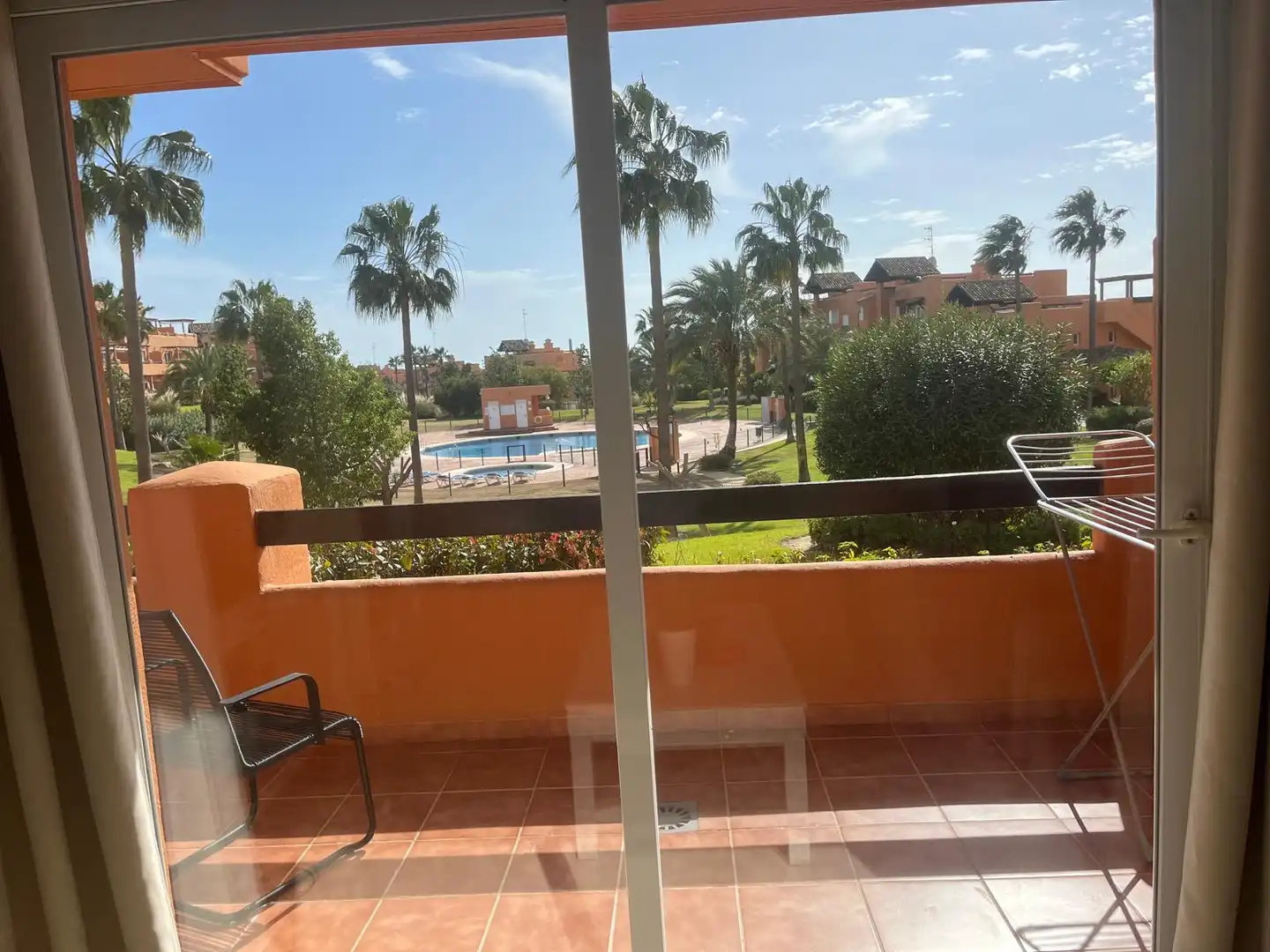 Vista exterior de Apartamento de alquiler en Casares con Aire acondicionado, Terraza y Amueblado