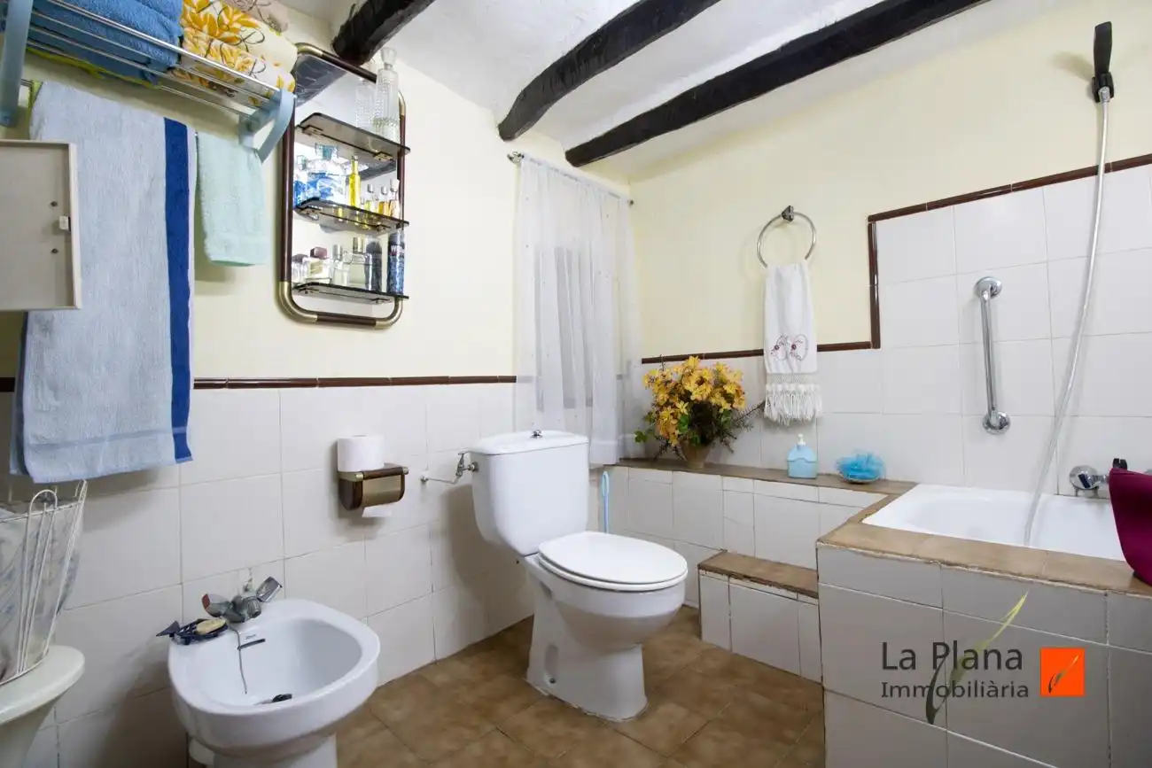 Maison rustique avec jardin à vendre à La Pobla de Benifassà, imagen 8