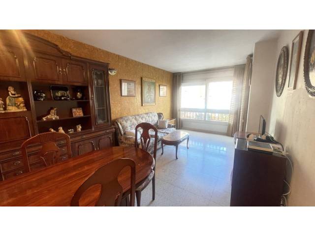 Piso en Venta en Rambla Francesc Macia en Sant Pere Nord