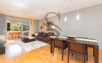 Exterior view of Flat for sale in  Barcelona Capital  with Air Conditioner and Terrace