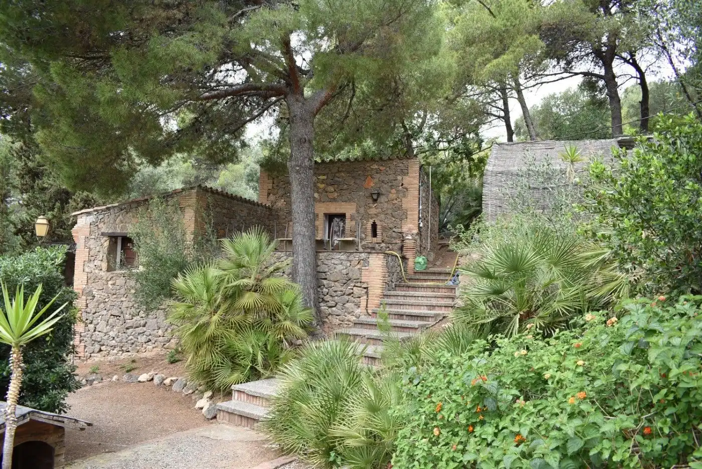 Garden of Country homes for sale in Castelldefels  with Heating, Storage room and Swimming Pool