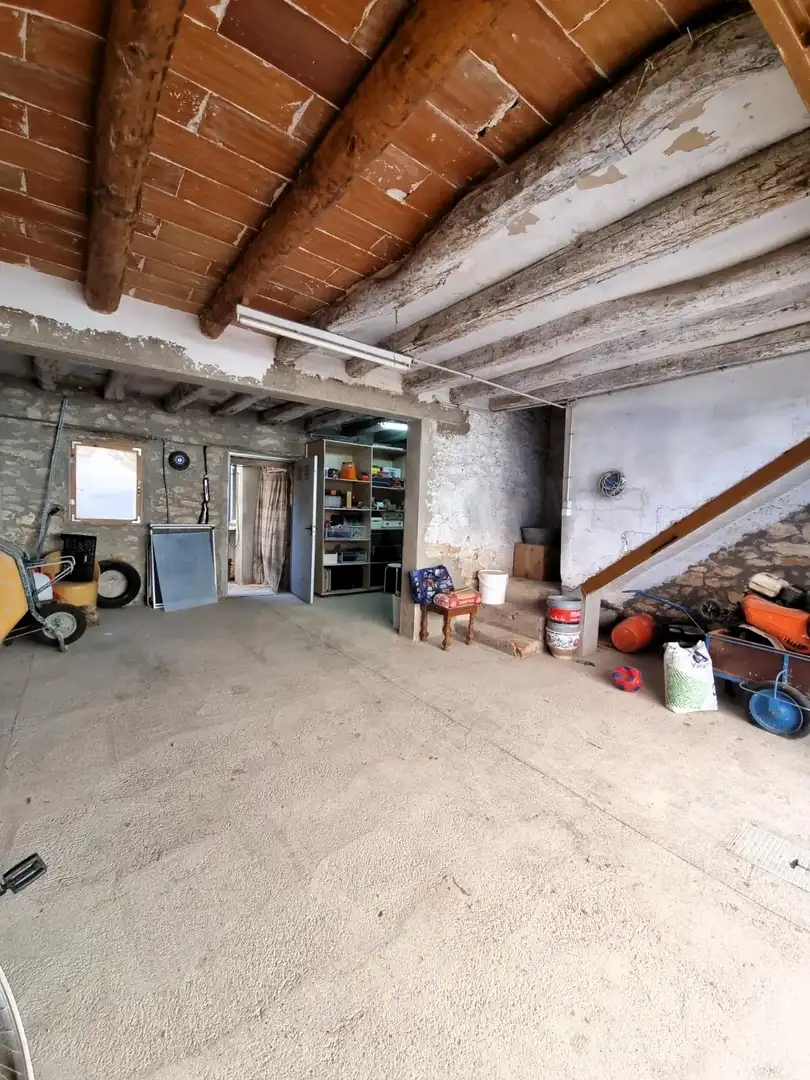 Edificio en venta en Ginestar