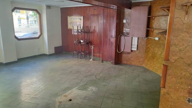 Local comercial en Venta en Avenida de Valencia - Avenida de Casalduch