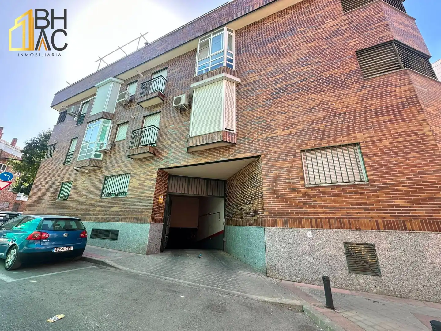 Vista exterior de Garaje en venta en Madrid