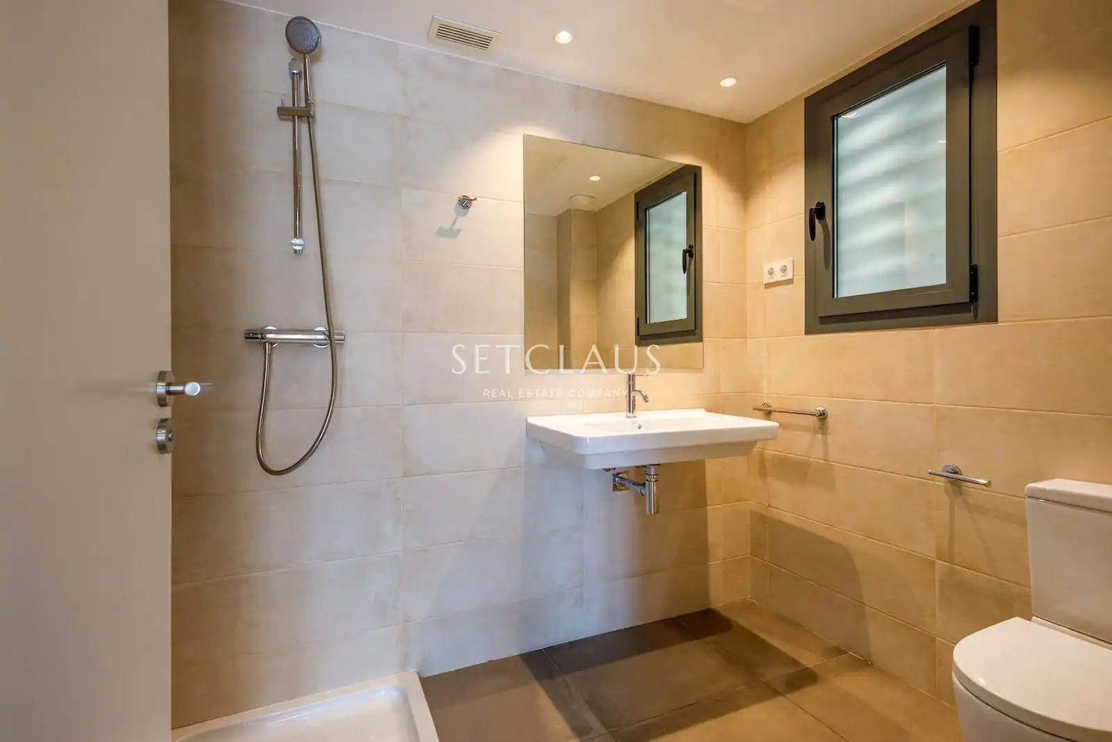 Baño de Casa adosada de alquiler en Teià con Aire acondicionado, Calefacción y Jardín privado