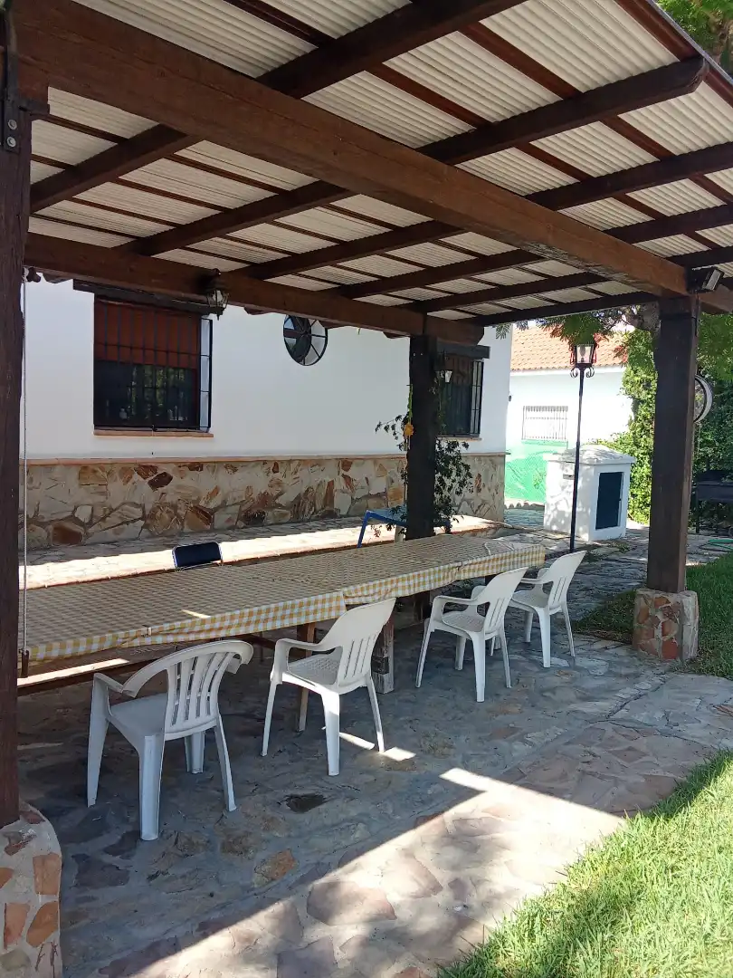 Chalet con piscina en venta en Écija