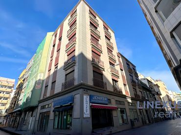 Dúplex amb balcó en venda a Calle Doctor Miguel Rosas 15