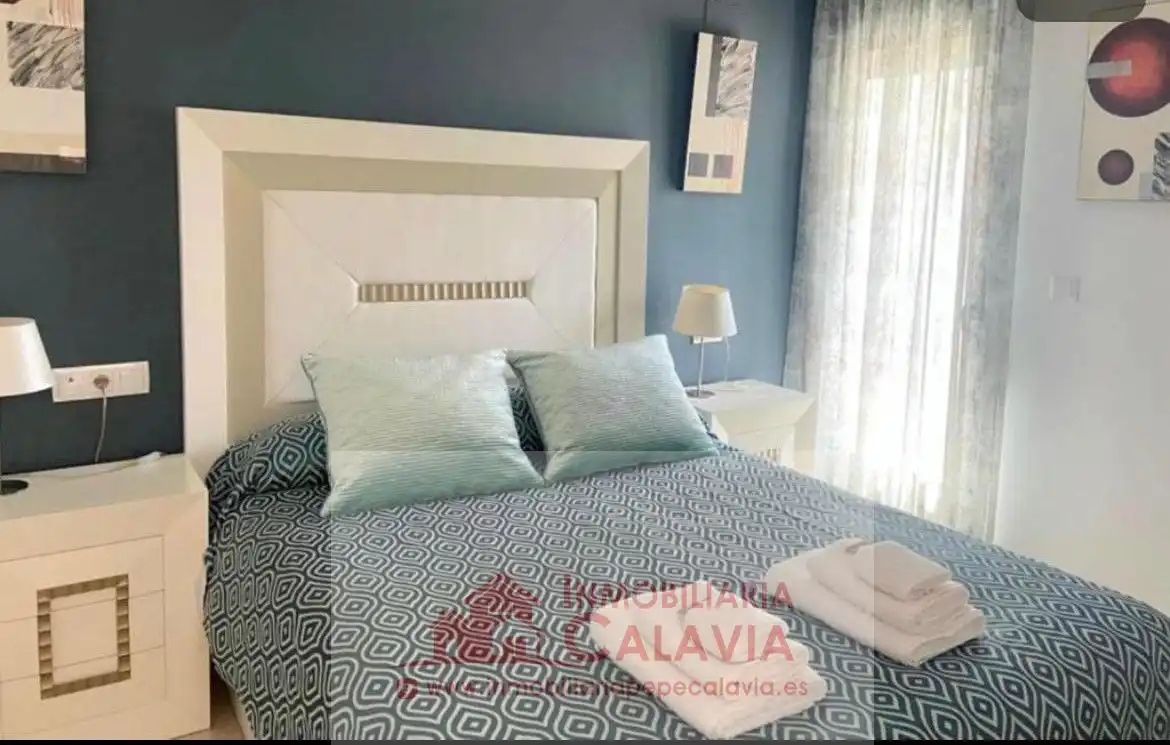 Schlafzimmer von Wohnungen zur Miete in Baeza mit Klimaanlage, Heizung und Möbliert