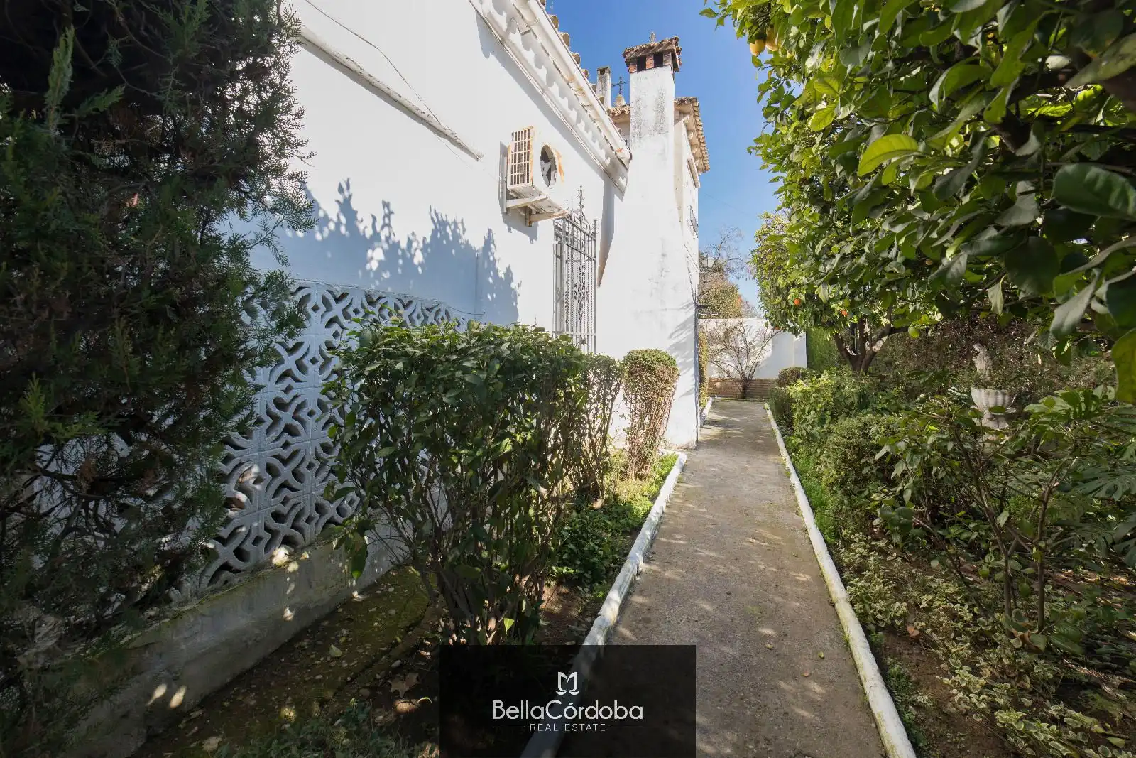 Garden of Houses for sale in Córdoba  with Air Conditioner, Heating and Storage room