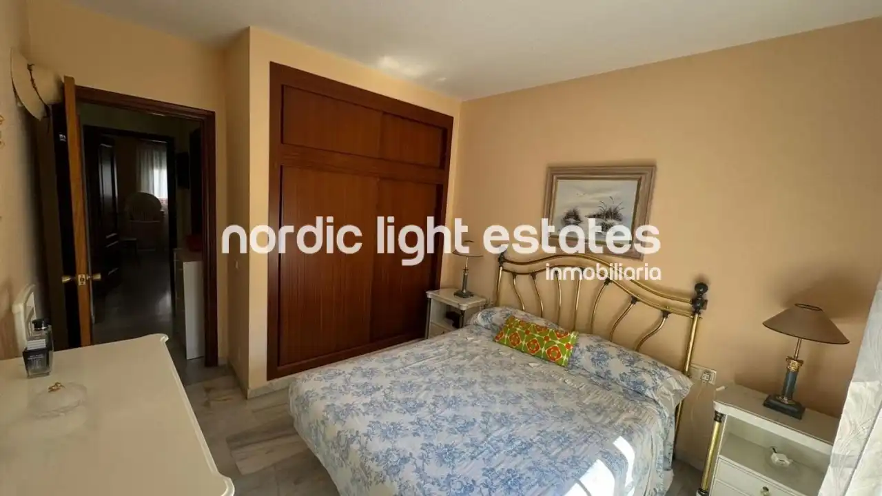 Piso con piscina en venta en La Carihuela - Los Nidos, imagen 14