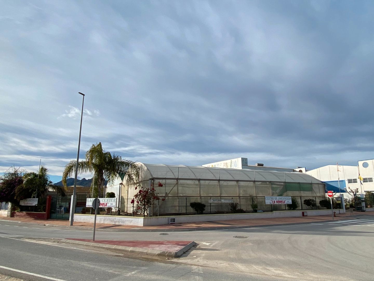 Vista exterior de Terreny industrial en venda en Mazarrón