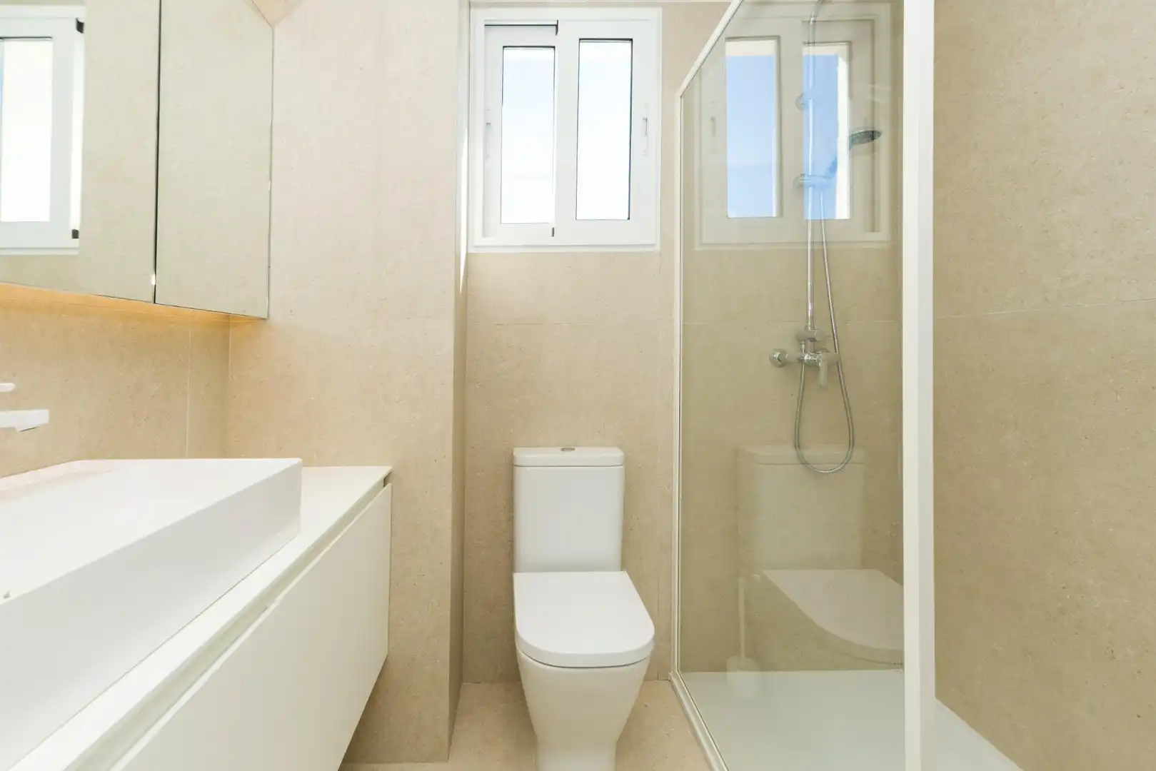 Bany de Apartament en venda en Oropesa del Mar / Orpesa amb Jardí privat, Terrassa i Traster
