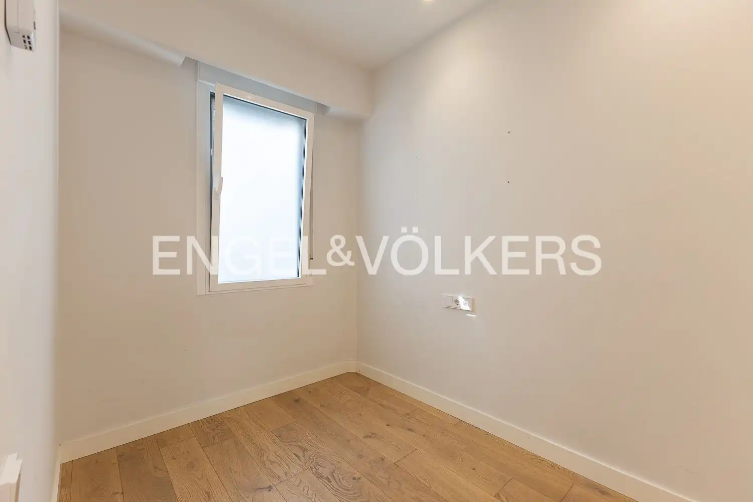 Bedroom of Attic for rent in Valencia  with Air Conditioner, Heating and Terrace