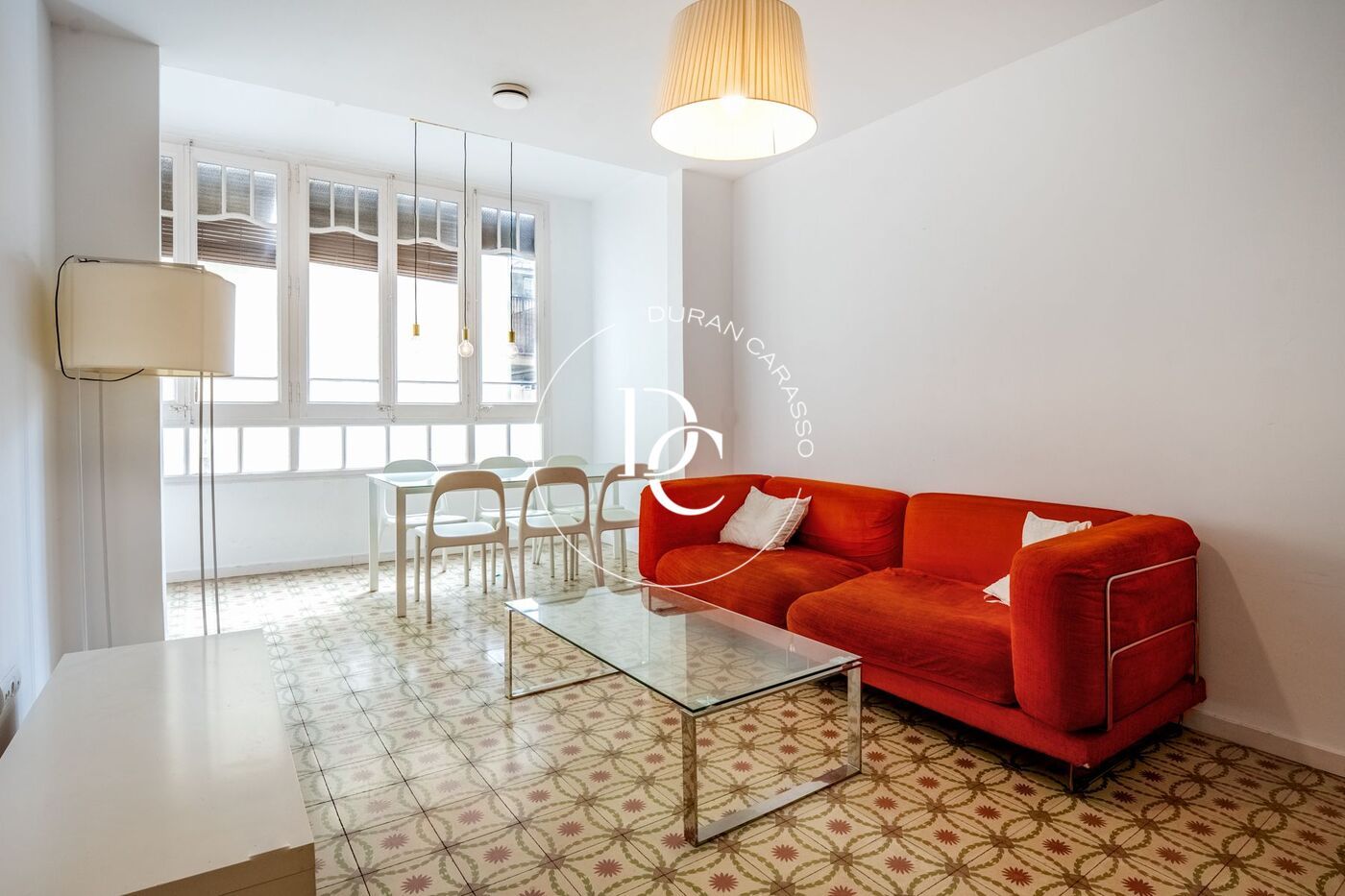 Exterior view of Flat for sale in  Barcelona Capital  with Air Conditioner and Balcony