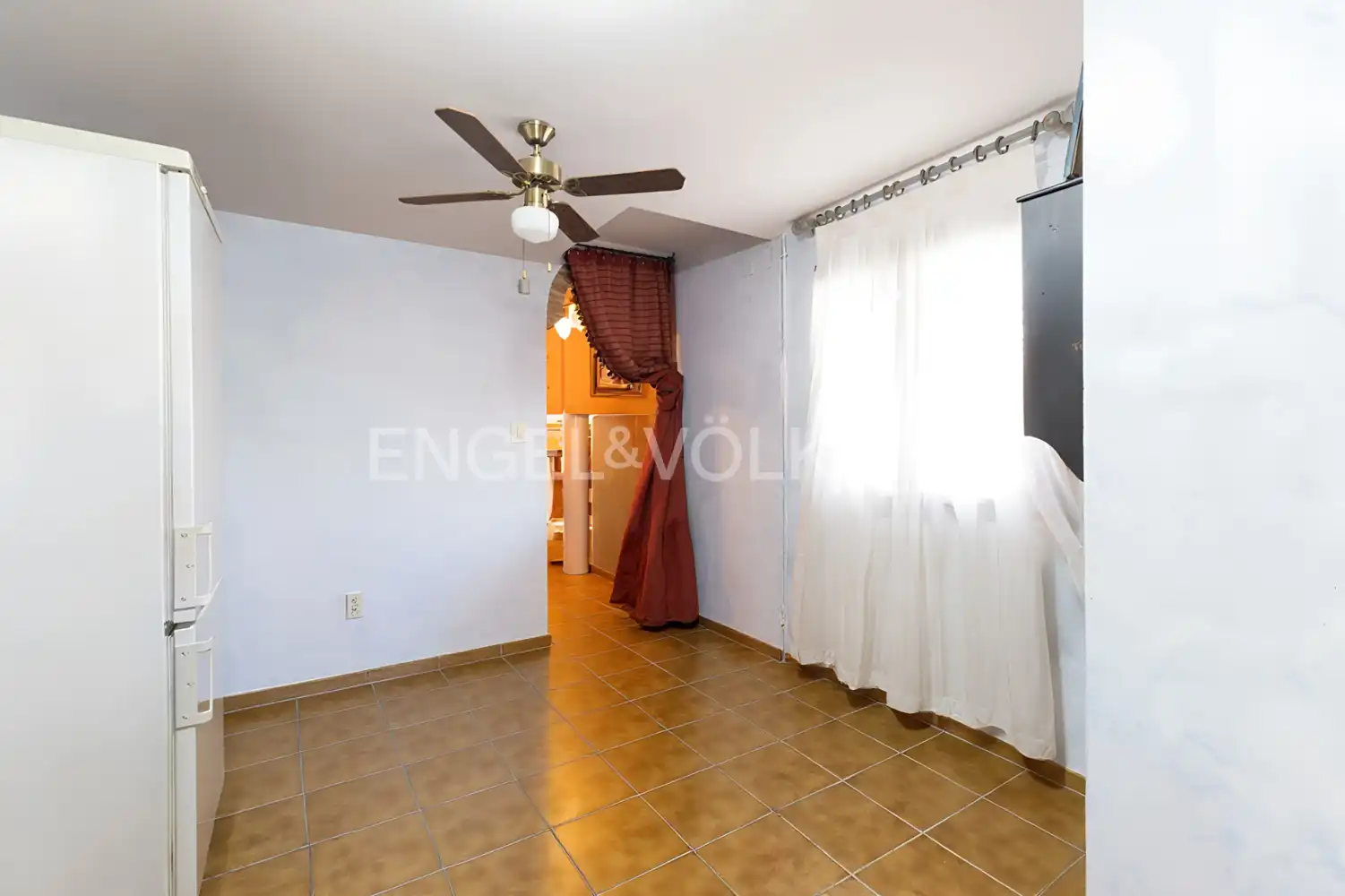 Habitación de Casa adosada en venta en Viver con Calefacción, Terraza y Amueblado