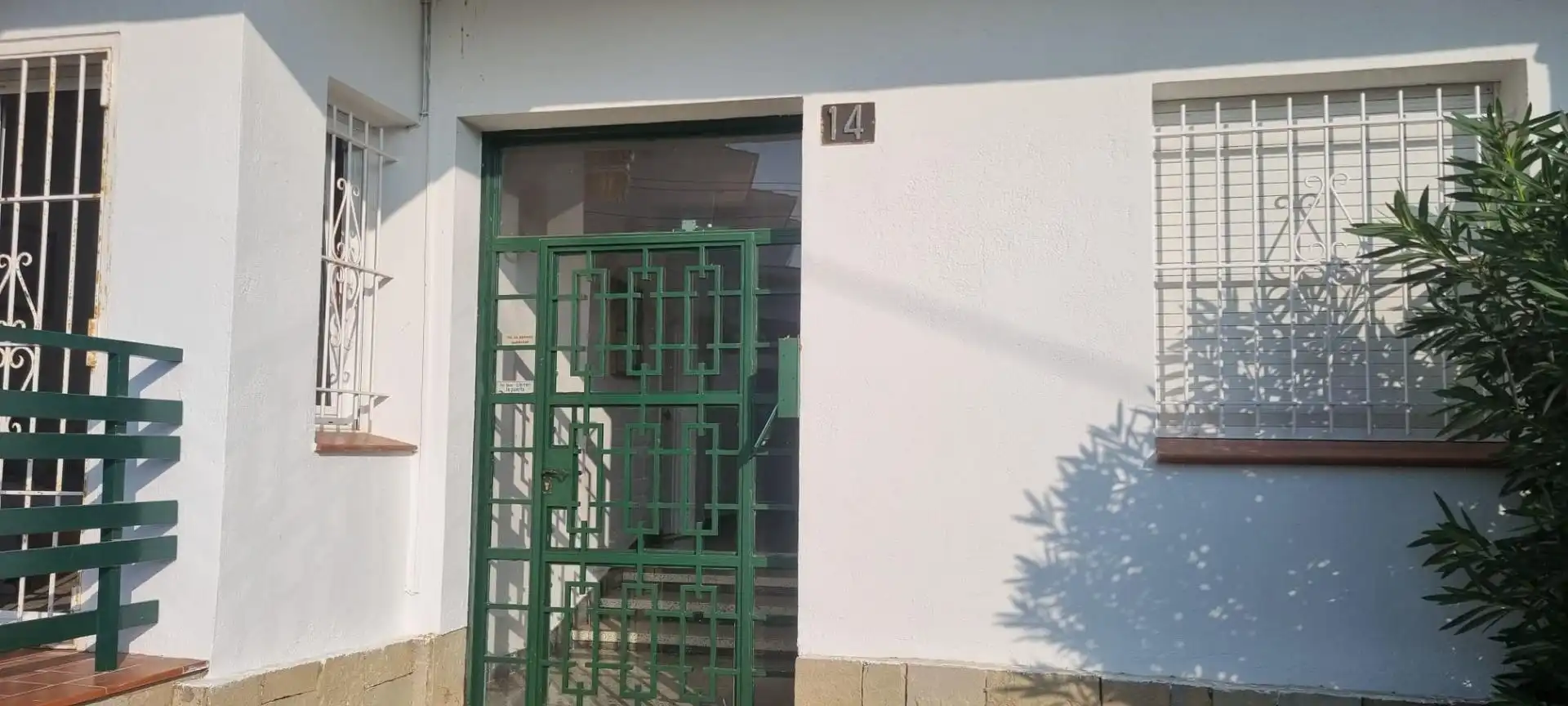 Vista exterior de Apartament en venda en Roses amb Terrassa, Balcó i Piscina comunitària