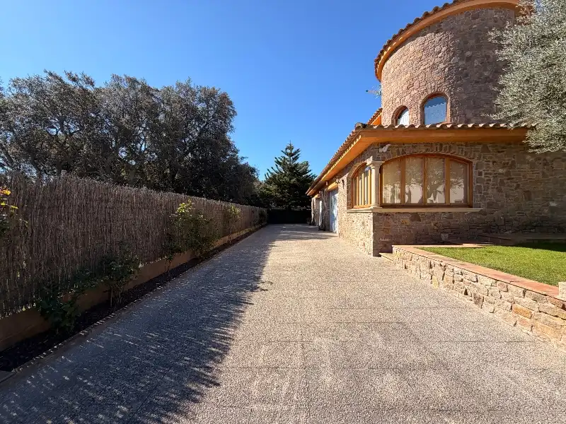 Exterior view of Houses for sale in Mont-ras  with Air Conditioner, Heating and Private garden