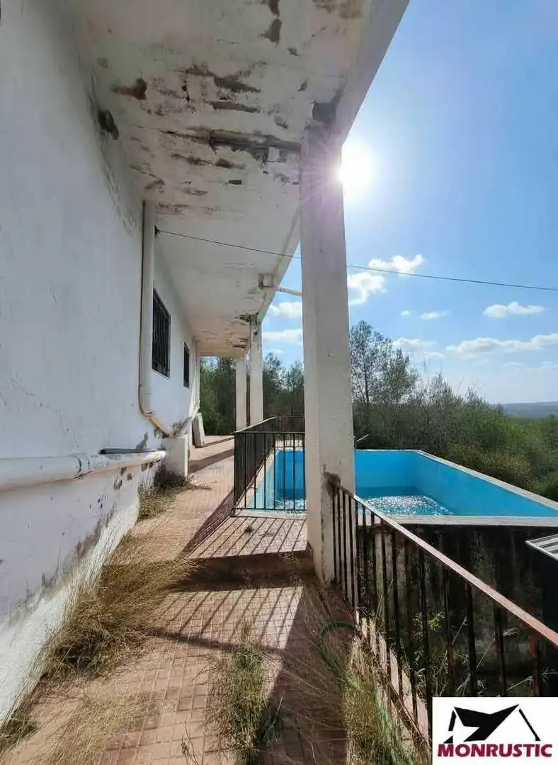 Piscina de Finca rústica en venta en Masllorenç