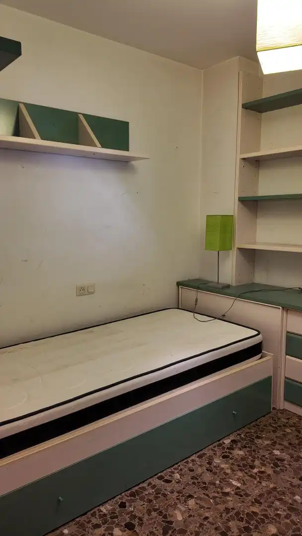 Bedroom of Flat for sale in Oliva