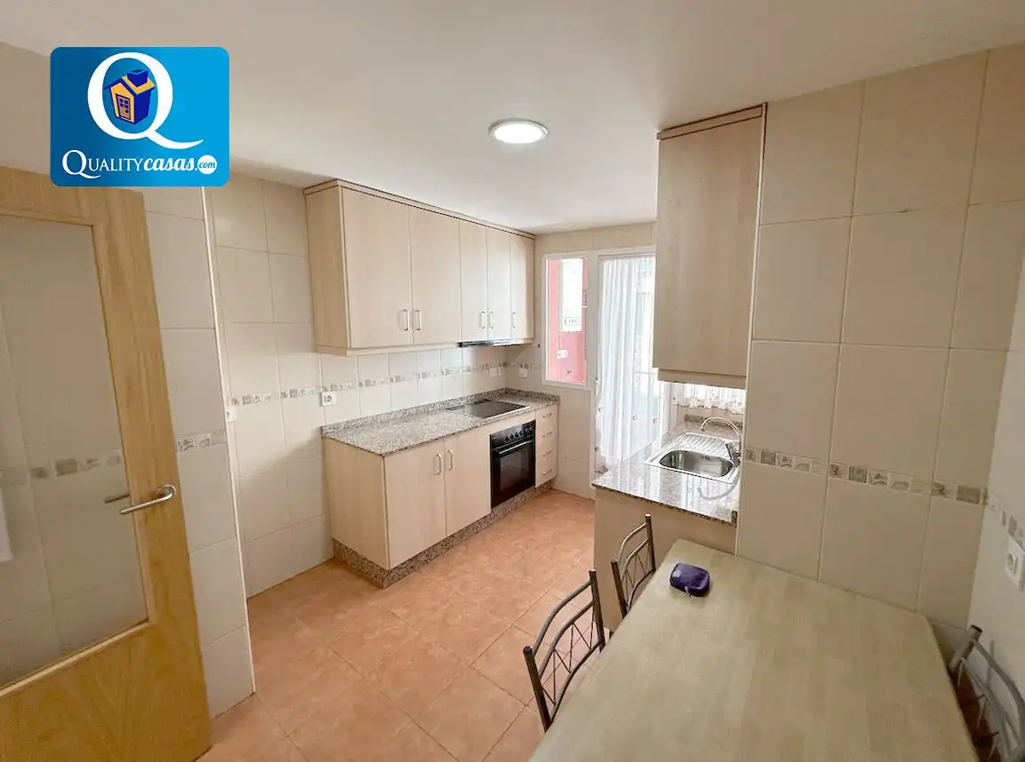 Cocina de Piso en venta en Alicante / Alacant con Terraza y Trastero