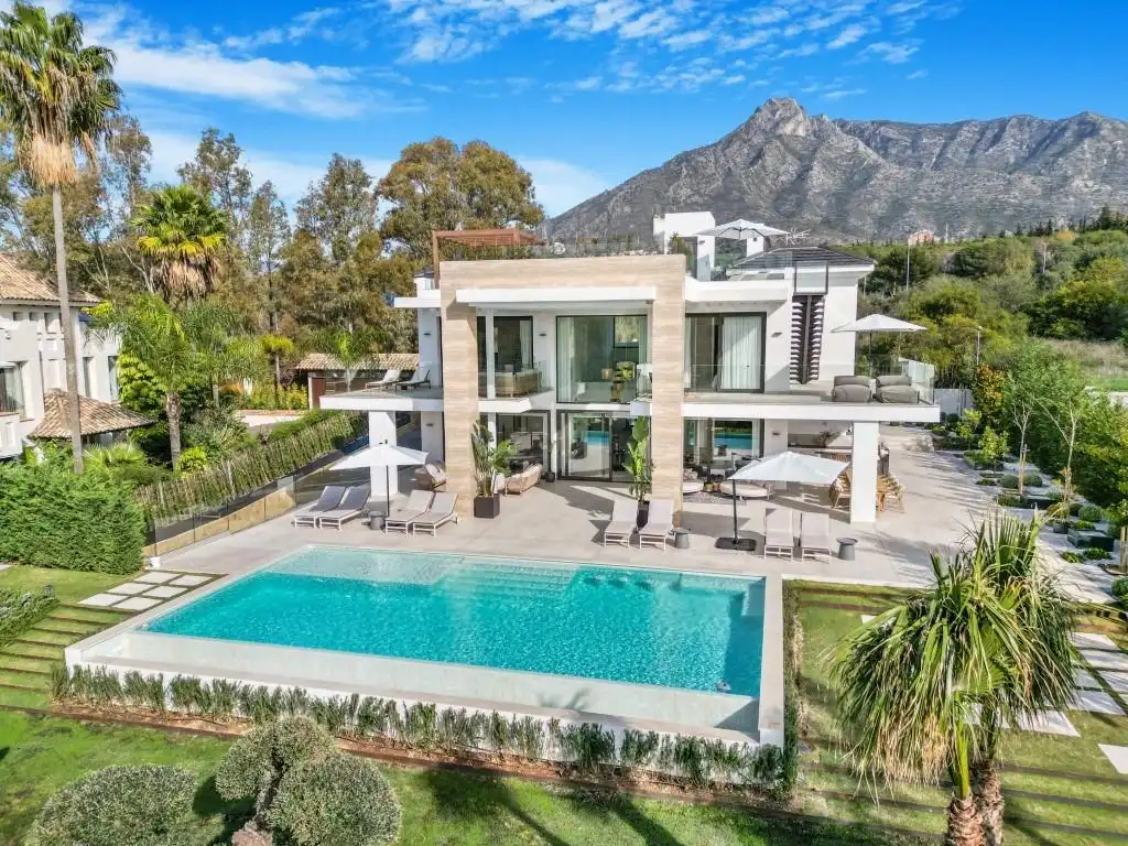 Exterior view of Houses for sale in Marbella  with Air Conditioner, Heating and Private garden