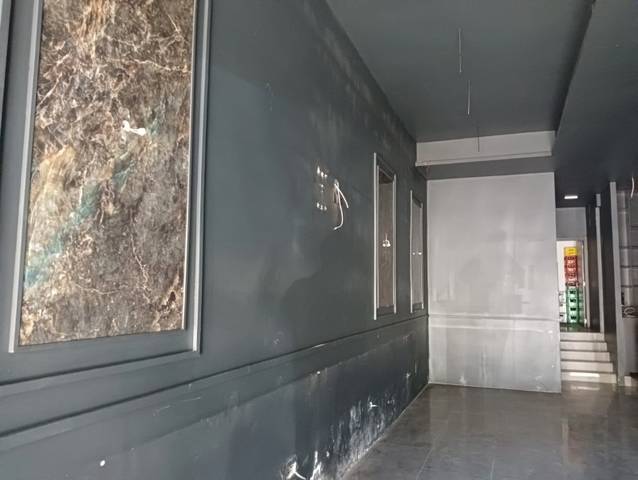 Local comercial en Alquiler en Canillas