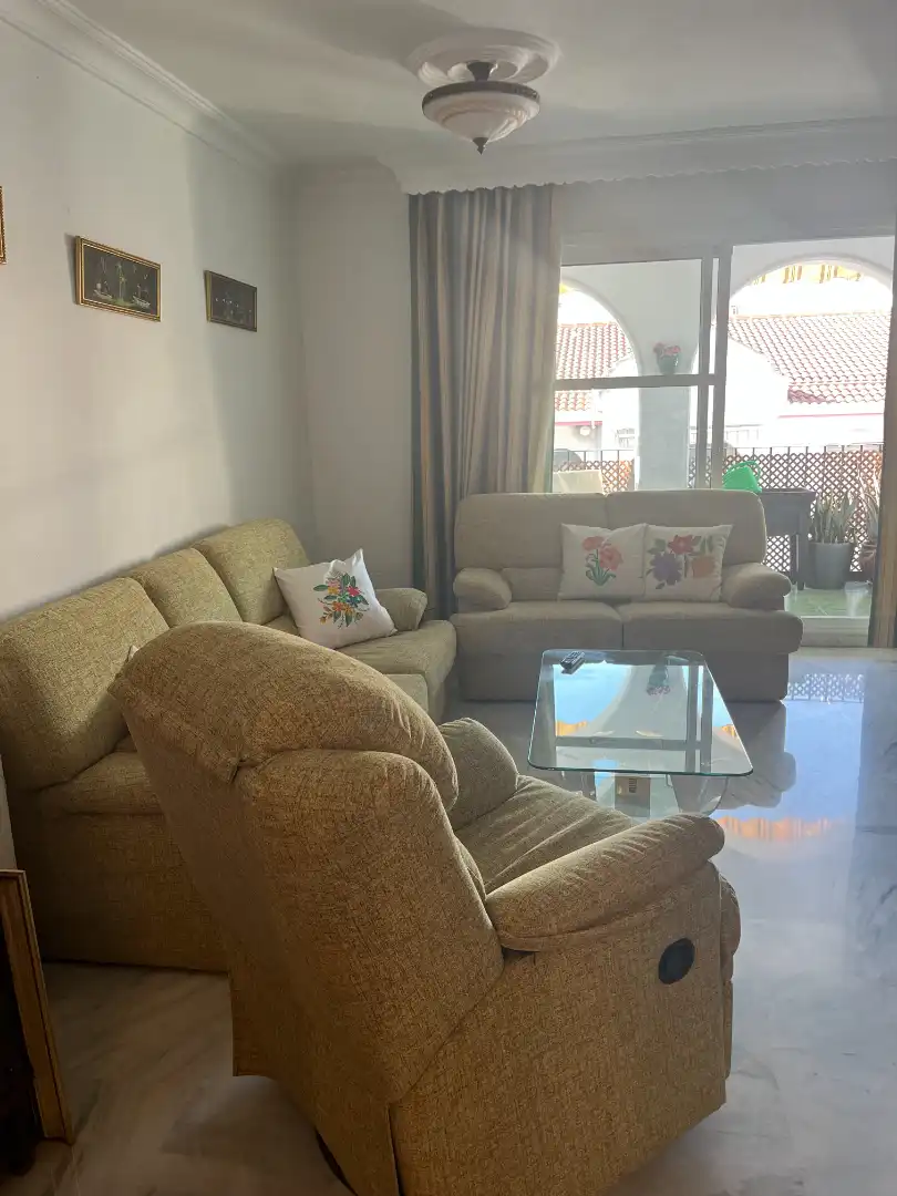 Wohnzimmer von Wohnung zur Miete in Málaga mit Möbliert, Ofen und Waschmaschine