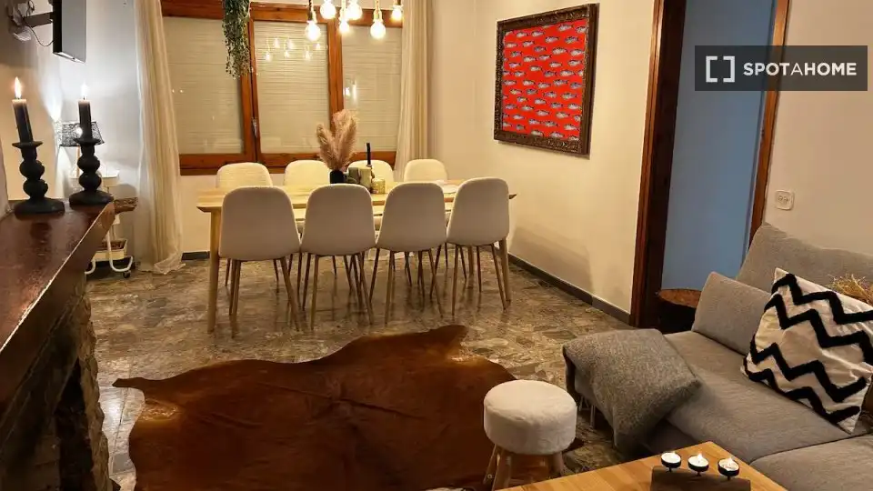 Esszimmer von Wohnung zur Miete in Cànoves I Samalús mit Klimaanlage, Heizung und Möbliert