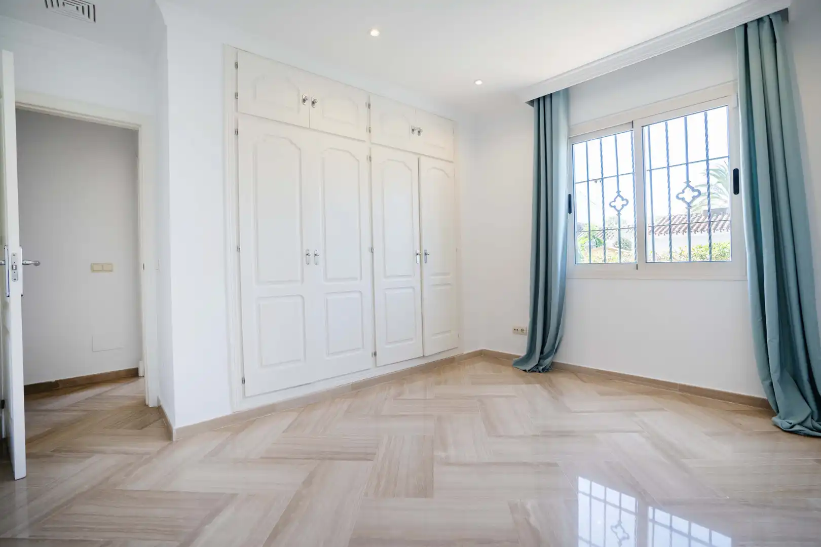 Casa o chalet de alquiler en PERNET, 36, Nueva Atalaya
