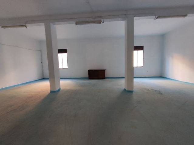 Local comercial en Alquiler en Calle Sor Valentina Mirón en Los Pinos - El Pilar