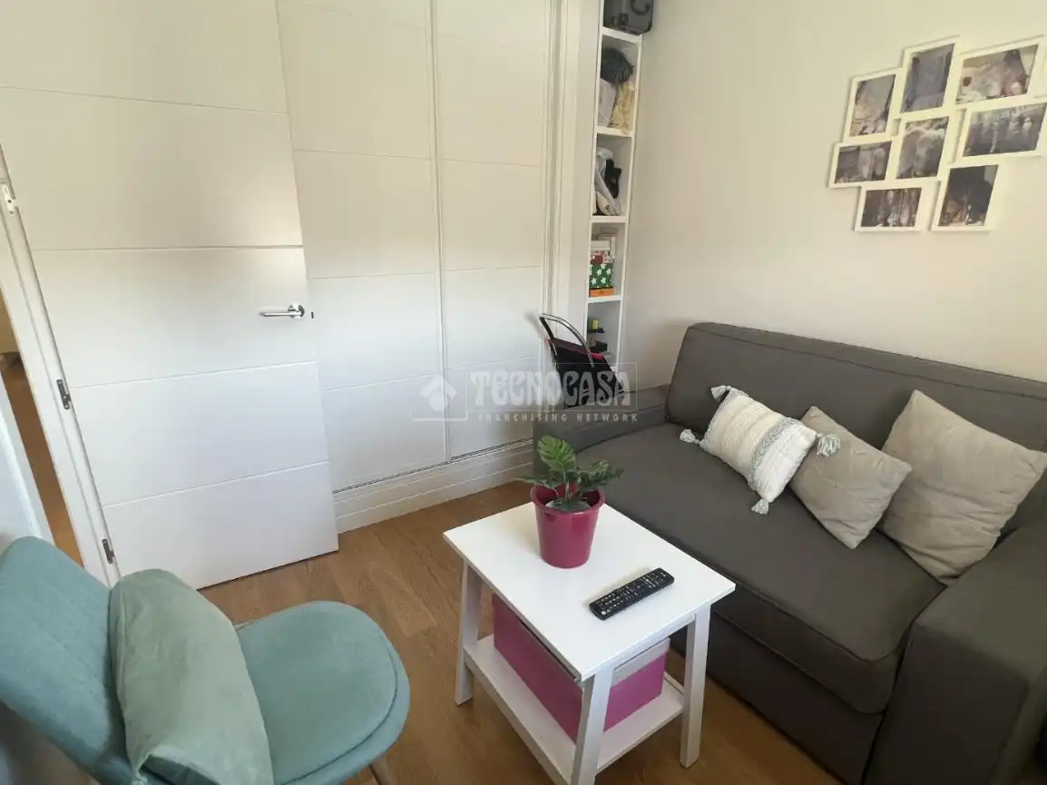 Habitación de Piso en venta en Madrid con Aire acondicionado y Calefacción