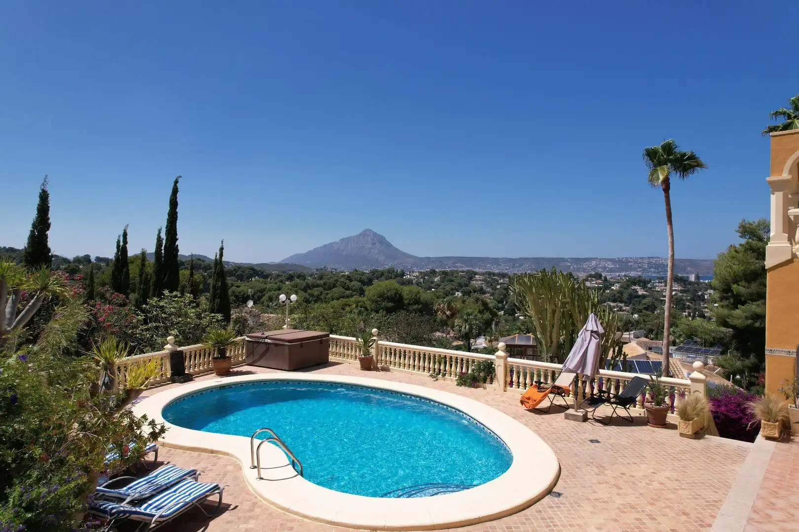 Exterior view of Houses for sale in Jávea / Xàbia  with Air Conditioner, Heating and Private garden