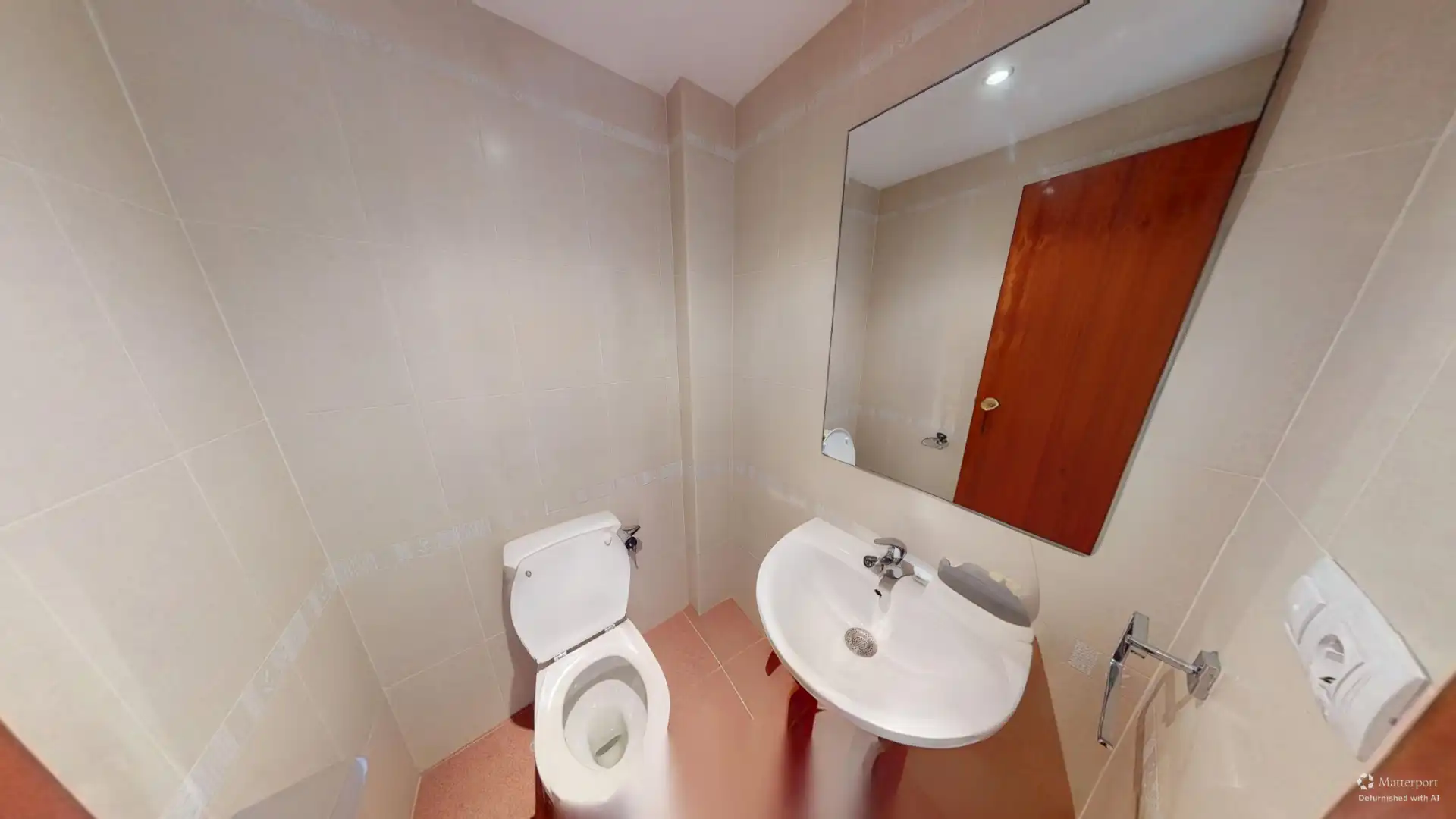 Baño de Piso en venta en El Campello con Jardín privado, Amueblado y Balcón