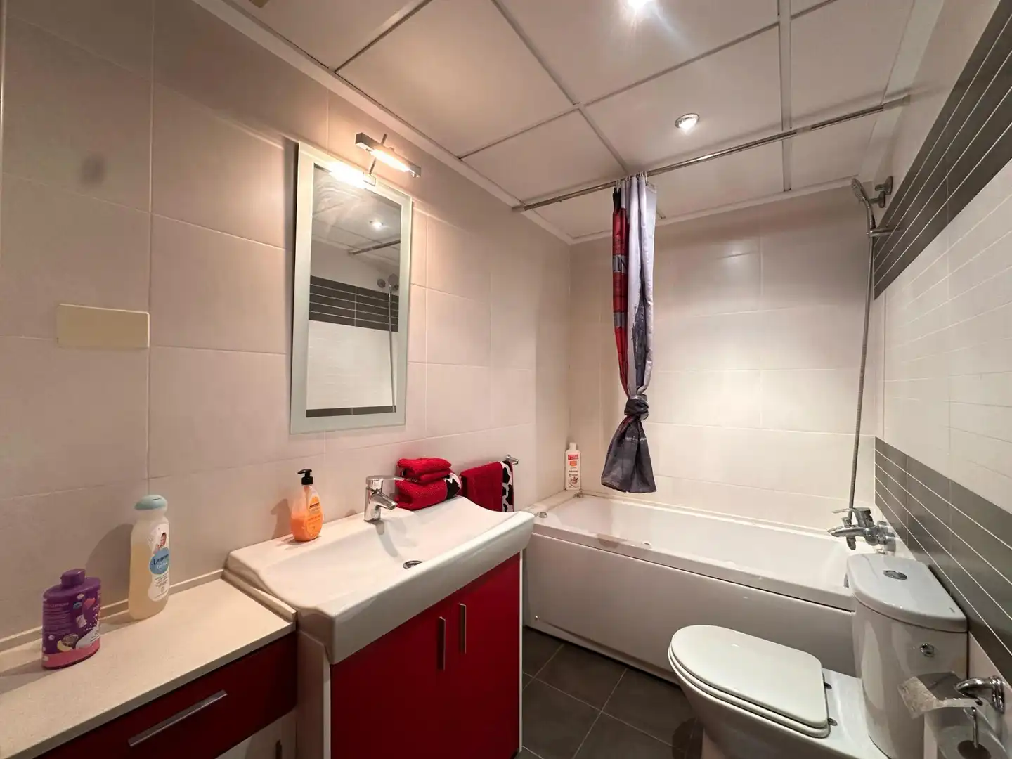 Baño de Piso en venta en Carlet con Aire acondicionado, Calefacción y Balcón
