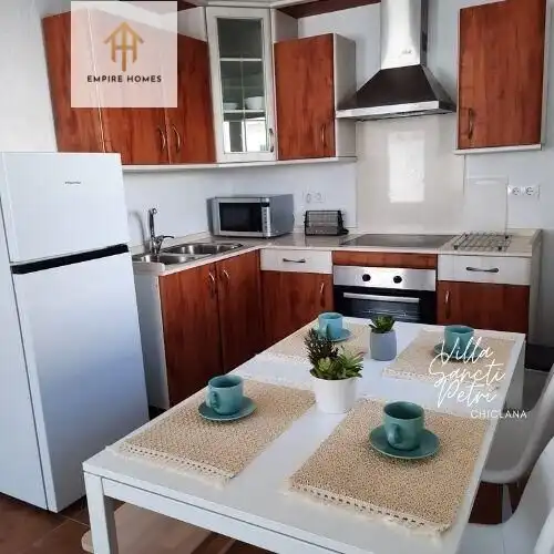 Cocina de Casa o chalet de alquiler en Chiclana de la Frontera con Aire acondicionado, Trastero y Piscina