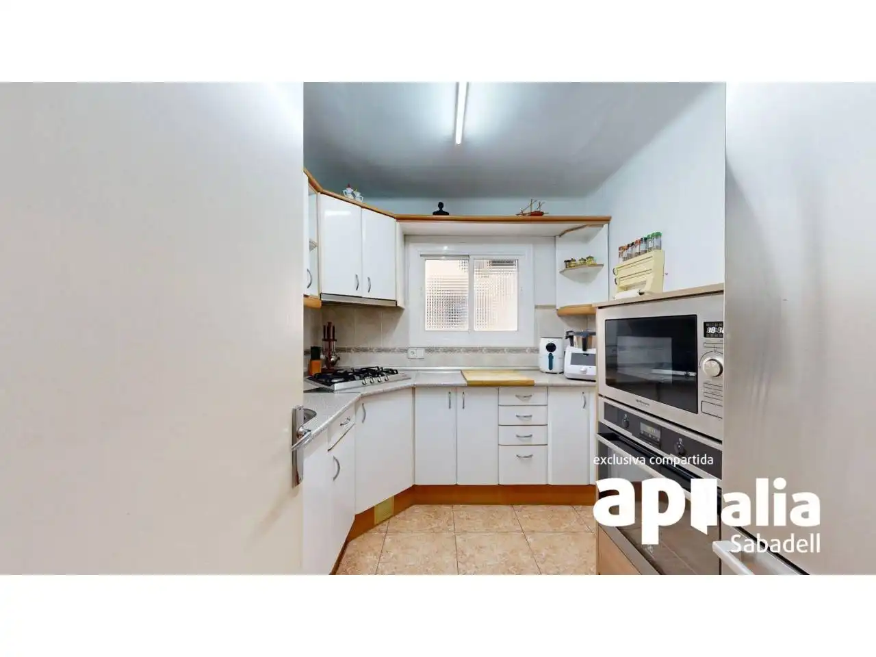Cocina de Piso en venta en Cerdanyola del Vallès con Aire acondicionado, Calefacción y Parquet