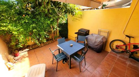 Foto 2 de Casa adosada en venda a Las Lomas, Estepona