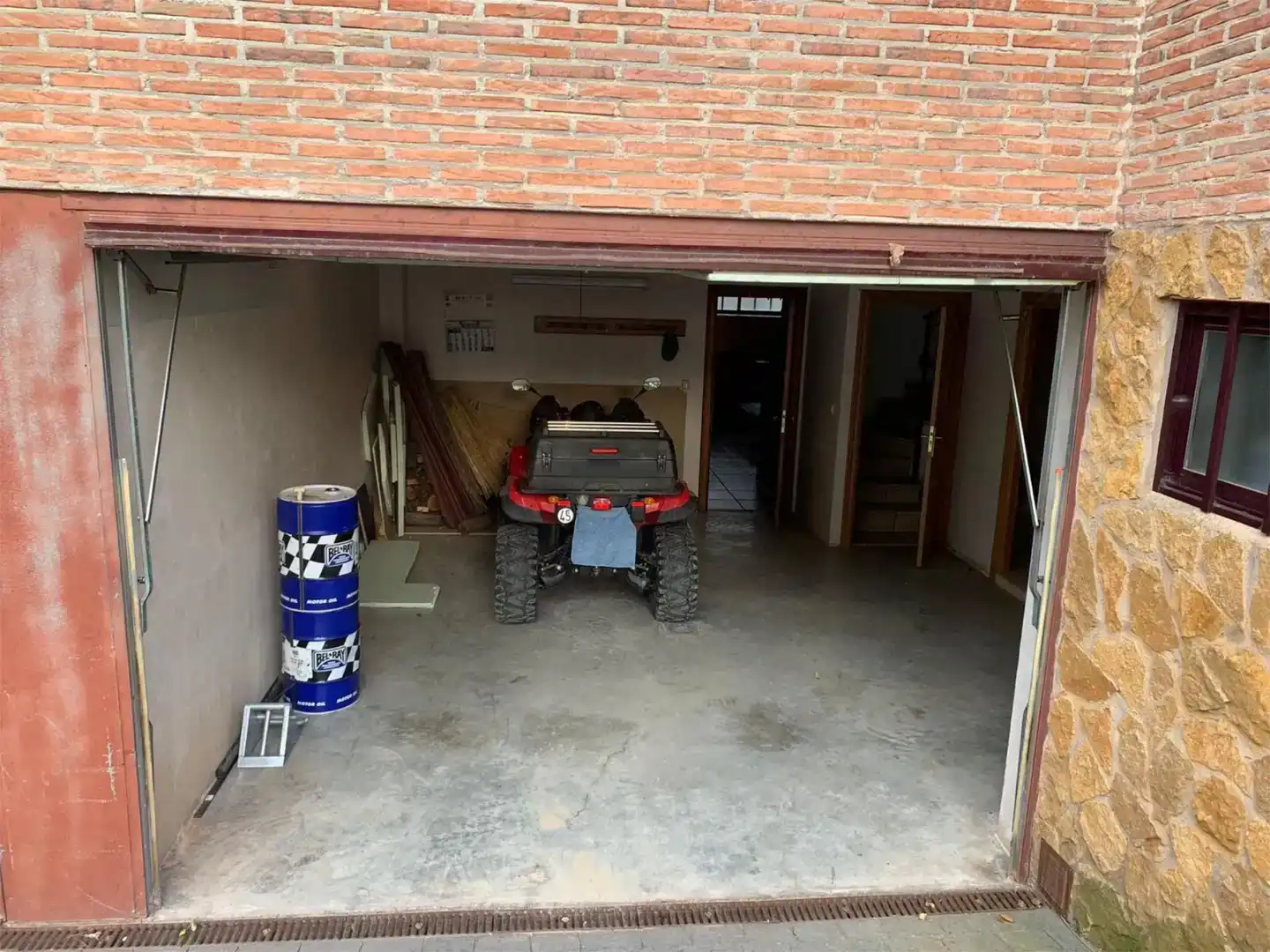 Casa adosada en venda en Clavijo amb Jardí privat, Traster i Piscina