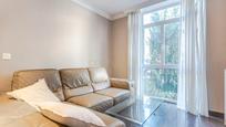 Living room of Flat for sale in  Granada Capital