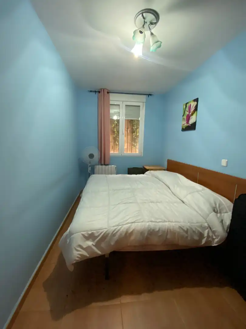 Bedroom of Flat for rent in Madrid  with Heating, Furnished and Washing machine