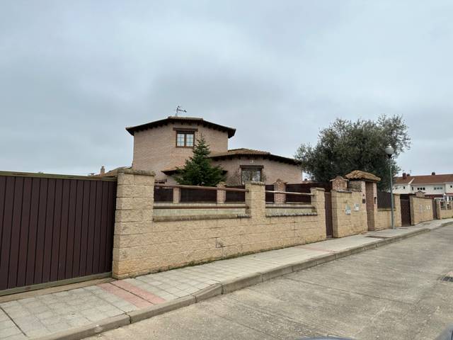 Casa-chalet en Venta en Camino Tariego, 3 en Venta de Baños