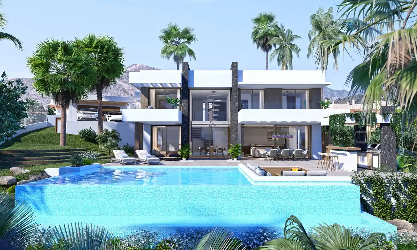 House with pool for sale in Marbella Centro