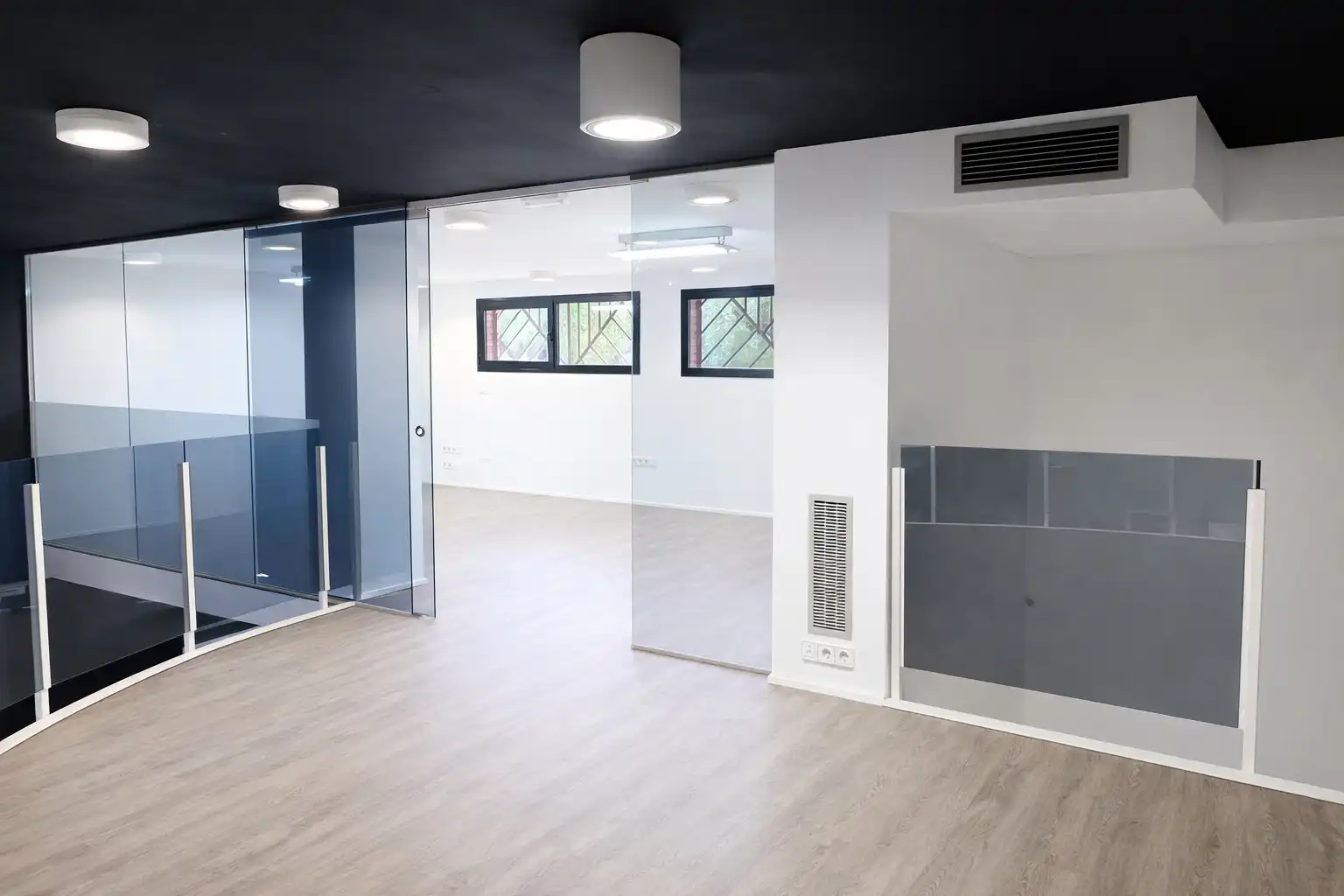 Commercial properties for rent in Reus  with Air Conditioner and Heating