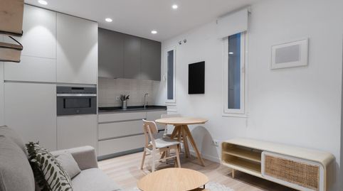 Foto 4 de Apartament de lloguer a Palos de Moguer, Madrid Capital