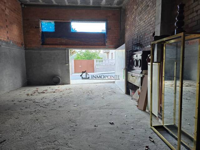 Local comercial en Venta en Cerdedo