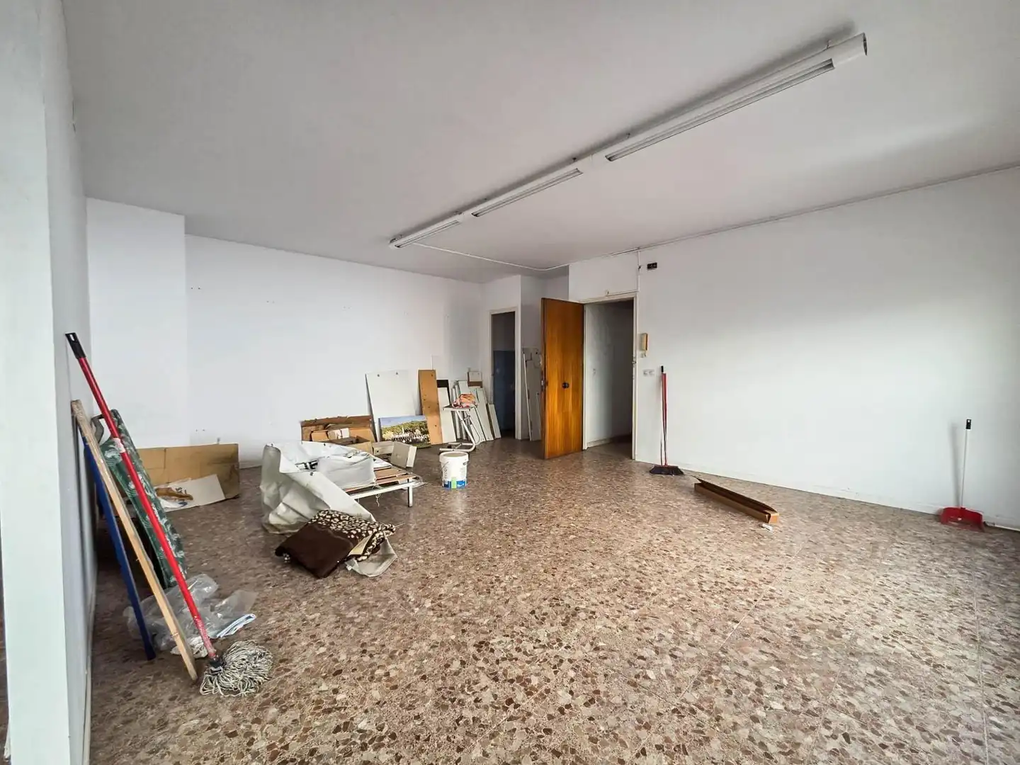 Local commercial à louer à Centre - Eixample – Can Llobet, imagen 17