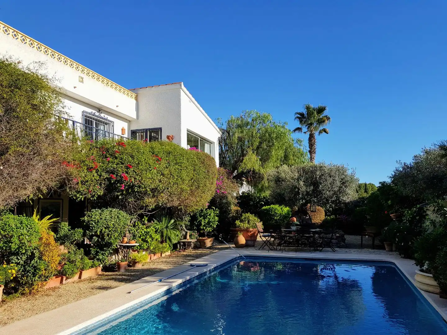 House with pool for sale in Carrer Capricorn 12, imagen 2